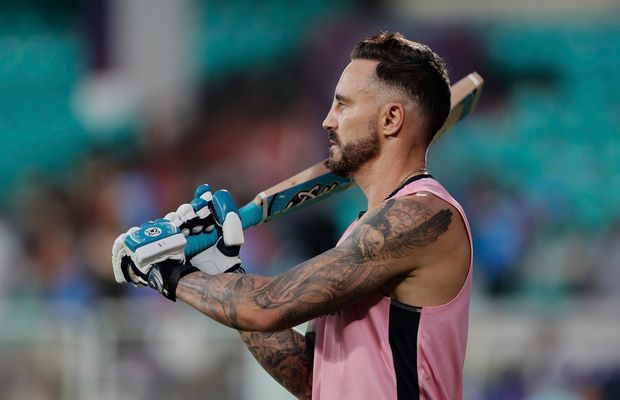 DC Opt to Bowl vs RCB; Faf Returns!